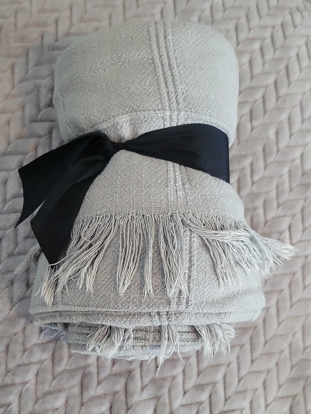 Luxury Fringe Throw Blanket - Light Gray